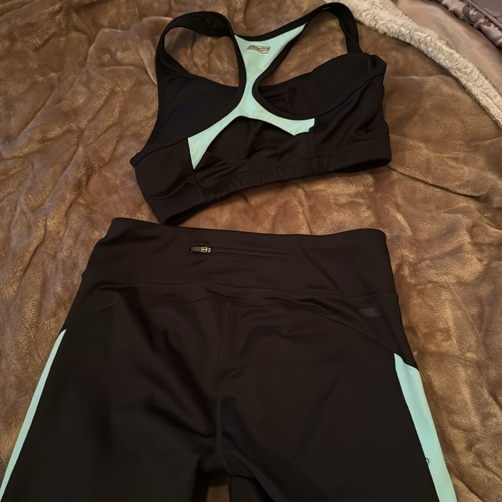Express Workout Set - Picture 2 of 3